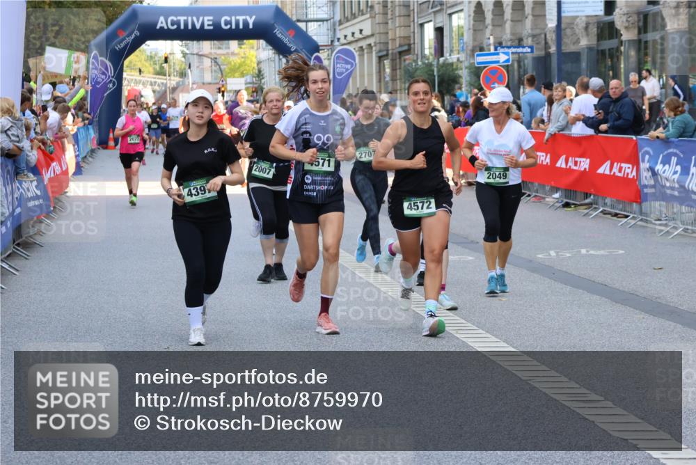 07.09.2025 - BARMER Alsterlauf Strokosch-Dieckow http://msf.ph/oto/8759970 07.09.2025 10:13:09 Ziel 2295, 2323, 3121, 3257, 3487, 3511, 3513, 3769, 3799, 3863, 3879, 3895, 4075, 4548, 4659, 4718, 4881, 5040, 5041, 5054, 5145, 5414, 5721, 6037, 6053, 6158, 8002, 8048 meine-sportfotos.de