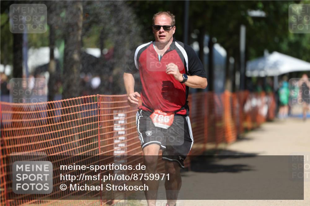 07.09.2025 - 19. Norderstedt Triathlon Michael Strokosch http://msf.ph/oto/8759971 07.09.2025 12:53:03 Laufen 217, 786 meine-sportfotos.de
