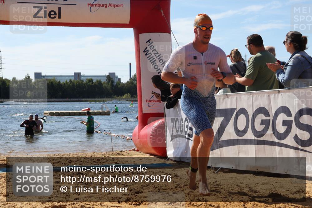 07.09.2025 - 19. Norderstedt Triathlon Luisa Fischer http://msf.ph/oto/8759976 07.09.2025 12:06:06 Schwimmen 174, 713, 816 meine-sportfotos.de