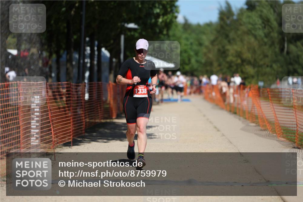 07.09.2025 - 19. Norderstedt Triathlon Michael Strokosch http://msf.ph/oto/8759979 07.09.2025 13:15:24 Laufen 346, 1338 meine-sportfotos.de