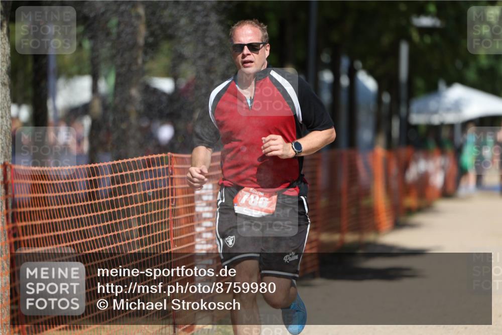 07.09.2025 - 19. Norderstedt Triathlon Michael Strokosch http://msf.ph/oto/8759980 07.09.2025 12:53:03 Laufen 217, 786 meine-sportfotos.de