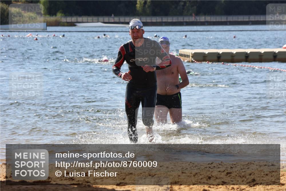 07.09.2025 - 19. Norderstedt Triathlon Luisa Fischer http://msf.ph/oto/8760009 07.09.2025 12:06:11 Schwimmen 174, 250, 713, 810, 816 meine-sportfotos.de