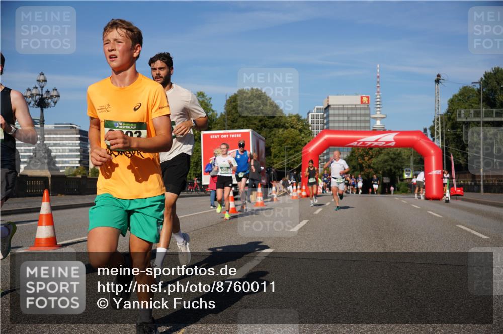 07.09.2025 - BARMER Alsterlauf Yannick Fuchs http://msf.ph/oto/8760011 07.09.2025 09:39:55 Laufen 36, 6043 meine-sportfotos.de