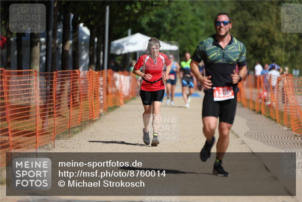 07.09.2025 - 19. Norderstedt Triathlon Michael Strokosch http://msf.ph/oto/8760014 07.09.2025 12:06:39 Laufen 801, 1229, 1395 meine-sportfotos.de