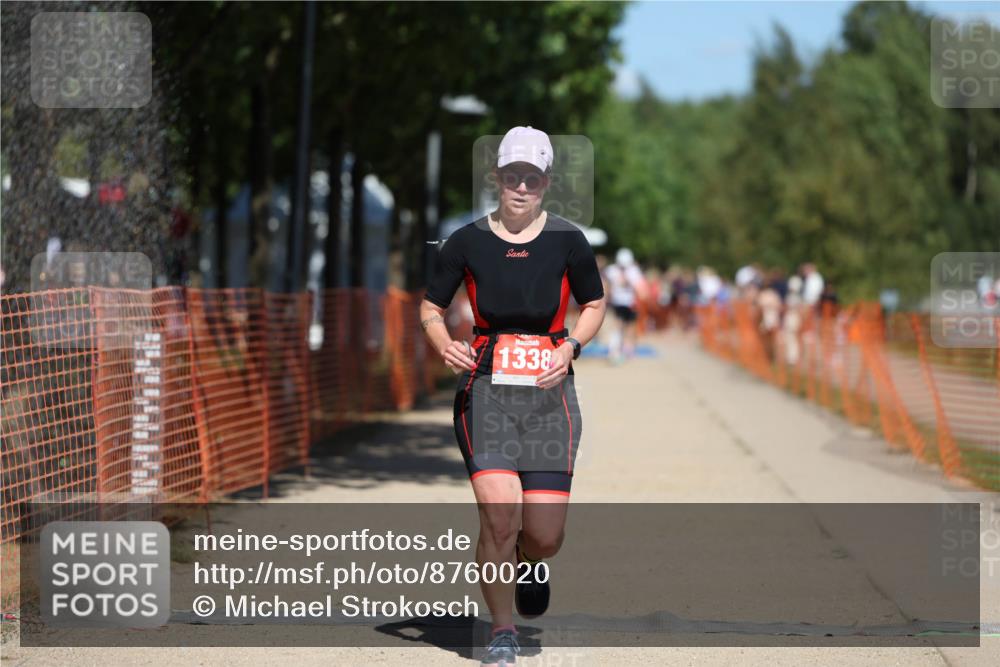 07.09.2025 - 19. Norderstedt Triathlon Michael Strokosch http://msf.ph/oto/8760020 07.09.2025 13:15:25 Laufen 346, 1338 meine-sportfotos.de