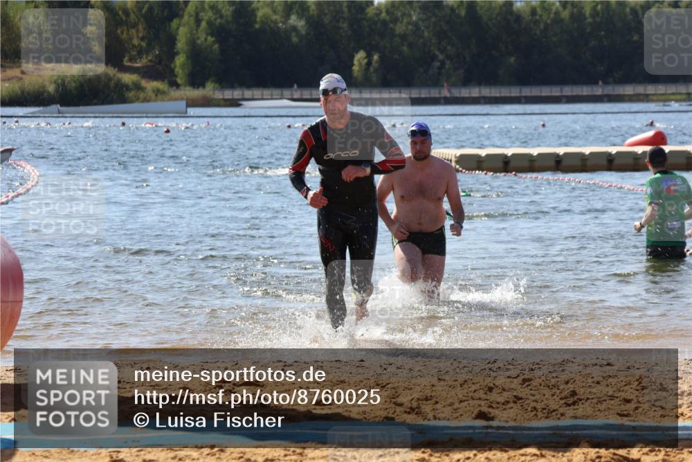 07.09.2025 - 19. Norderstedt Triathlon Luisa Fischer http://msf.ph/oto/8760025 07.09.2025 12:06:12 Schwimmen 174, 250, 713, 810, 816 meine-sportfotos.de