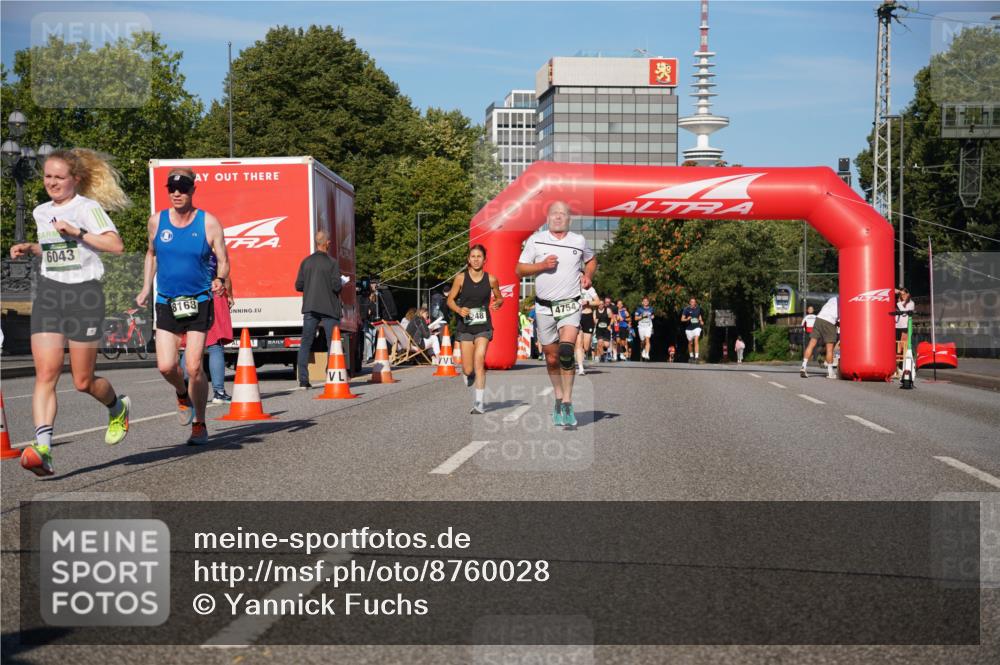 07.09.2025 - BARMER Alsterlauf Yannick Fuchs http://msf.ph/oto/8760028 07.09.2025 09:39:55 Laufen 6043, 8163, 1, 4754 meine-sportfotos.de