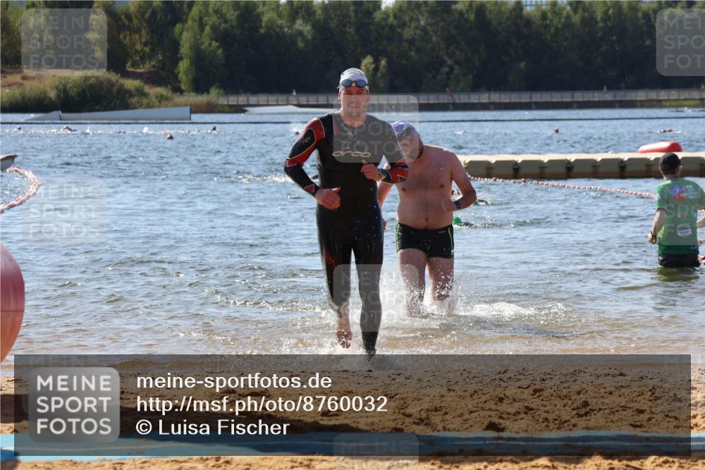 07.09.2025 - 19. Norderstedt Triathlon Luisa Fischer http://msf.ph/oto/8760032 07.09.2025 12:06:12 Schwimmen 174, 250, 713, 810, 816 meine-sportfotos.de