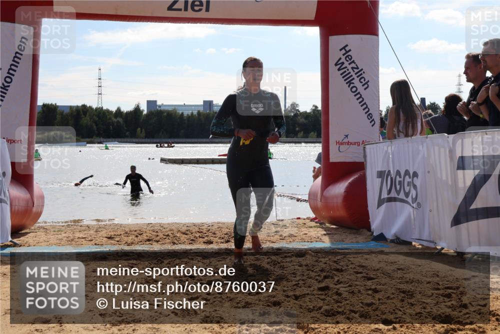 07.09.2025 - 19. Norderstedt Triathlon Luisa Fischer http://msf.ph/oto/8760037 07.09.2025 14:12:24 Schwimmen 469, 475 meine-sportfotos.de