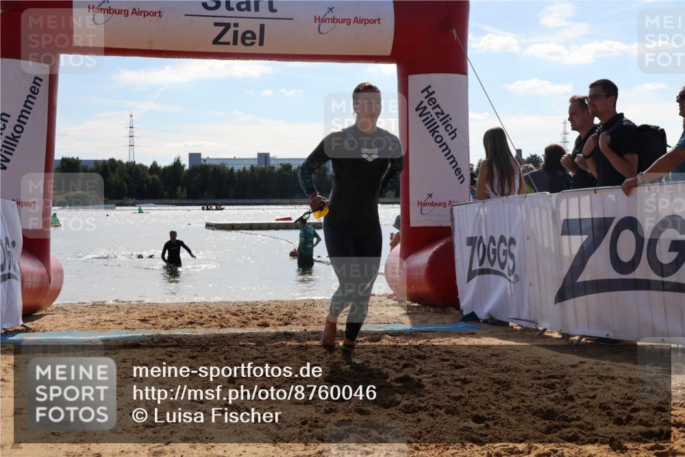 07.09.2025 - 19. Norderstedt Triathlon Luisa Fischer http://msf.ph/oto/8760046 07.09.2025 14:12:24 Schwimmen 469, 475 meine-sportfotos.de