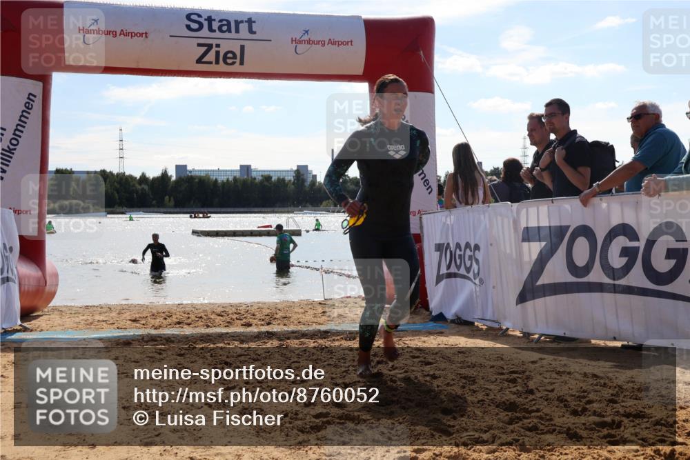 07.09.2025 - 19. Norderstedt Triathlon Luisa Fischer http://msf.ph/oto/8760052 07.09.2025 14:12:25 Schwimmen 469, 475, 476 meine-sportfotos.de