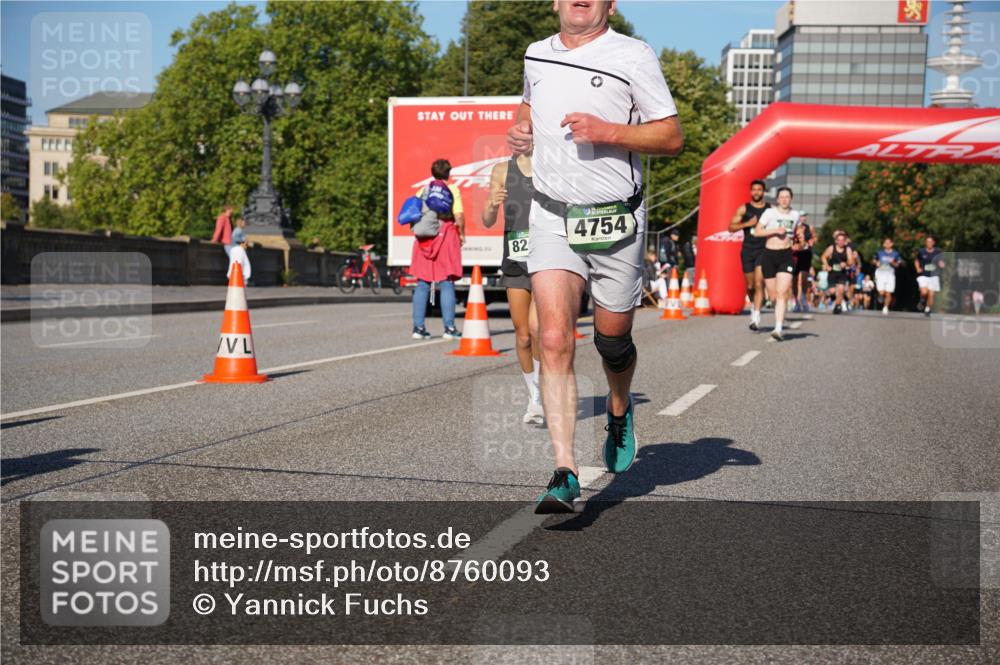 07.09.2025 - BARMER Alsterlauf Yannick Fuchs http://msf.ph/oto/8760093 07.09.2025 09:39:58 Laufen 82, 4754 meine-sportfotos.de