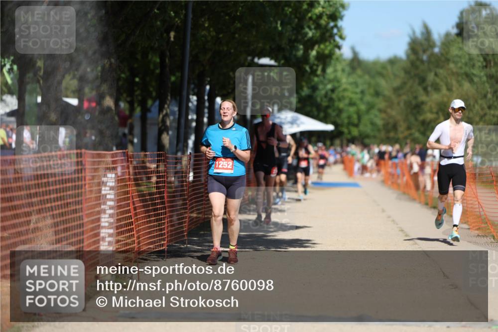 07.09.2025 - 19. Norderstedt Triathlon Michael Strokosch http://msf.ph/oto/8760098 07.09.2025 13:15:35 Laufen 236, 1252, 1337, 1366 meine-sportfotos.de