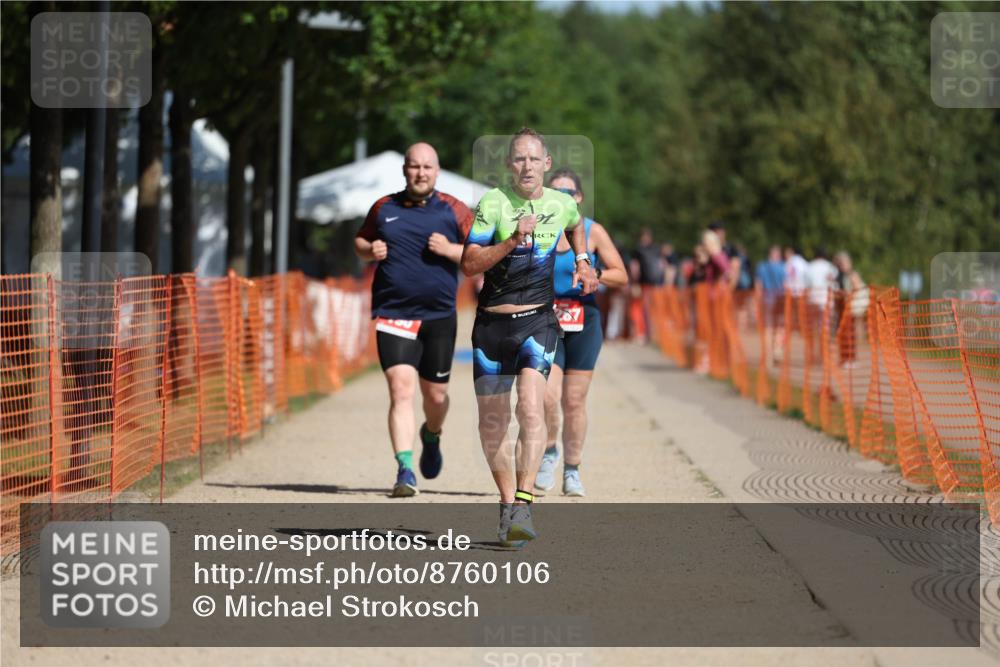 07.09.2025 - 19. Norderstedt Triathlon Michael Strokosch http://msf.ph/oto/8760106 07.09.2025 12:06:48 Laufen 190, 771, 1267 meine-sportfotos.de