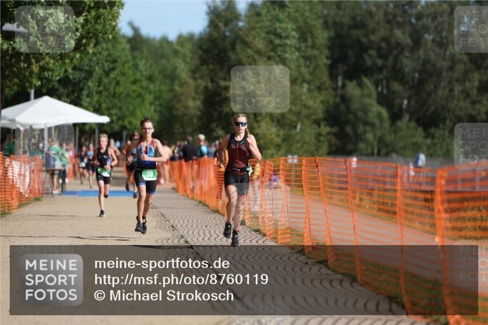 07.09.2025 - 19. Norderstedt Triathlon Michael Strokosch http://msf.ph/oto/8760119 07.09.2025 10:45:09 Laufen 70, 682, 1111, 1119 meine-sportfotos.de