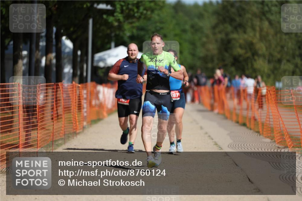 07.09.2025 - 19. Norderstedt Triathlon Michael Strokosch http://msf.ph/oto/8760124 07.09.2025 12:06:48 Laufen 190, 771, 1267 meine-sportfotos.de