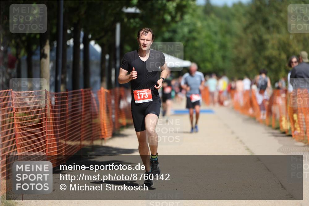07.09.2025 - 19. Norderstedt Triathlon Michael Strokosch http://msf.ph/oto/8760142 07.09.2025 12:53:14 Laufen 173 meine-sportfotos.de