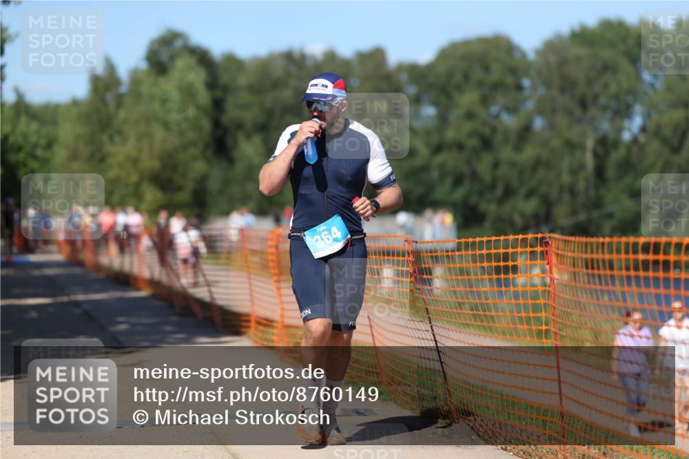 07.09.2025 - 19. Norderstedt Triathlon Michael Strokosch http://msf.ph/oto/8760149 07.09.2025 14:58:00 Laufen 364 meine-sportfotos.de