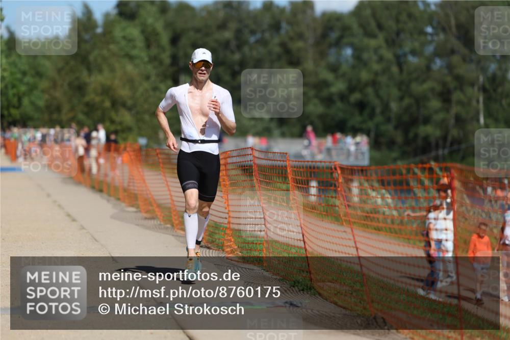 07.09.2025 - 19. Norderstedt Triathlon Michael Strokosch http://msf.ph/oto/8760175 07.09.2025 13:15:37 Laufen 236, 1252, 1297, 1337, 1366 meine-sportfotos.de