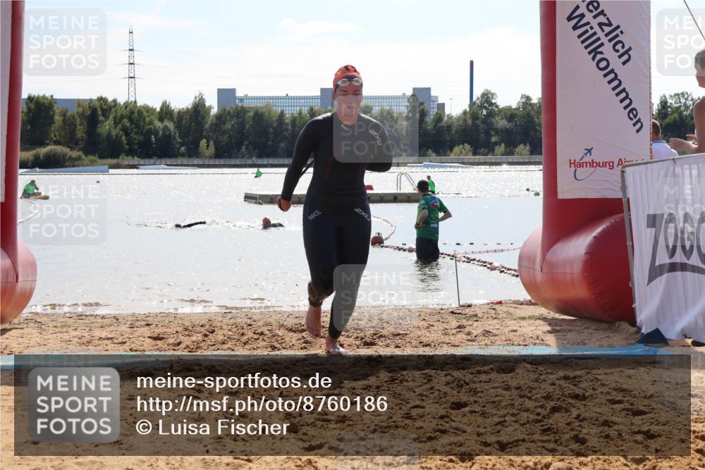 07.09.2025 - 19. Norderstedt Triathlon Luisa Fischer http://msf.ph/oto/8760186 07.09.2025 14:13:55 Schwimmen 460 meine-sportfotos.de