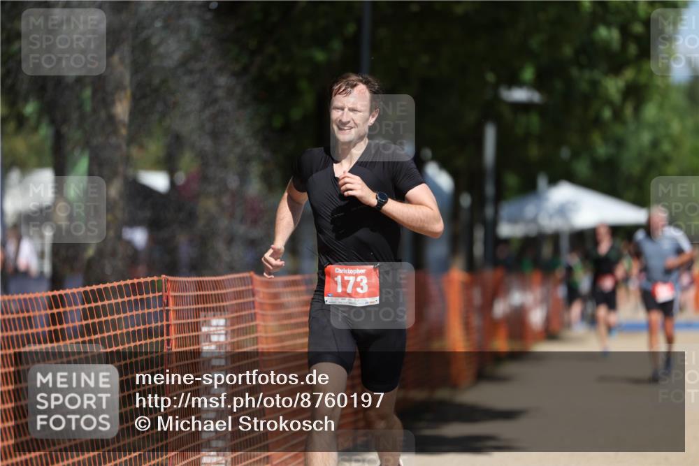 07.09.2025 - 19. Norderstedt Triathlon Michael Strokosch http://msf.ph/oto/8760197 07.09.2025 12:53:15 Laufen 173 meine-sportfotos.de