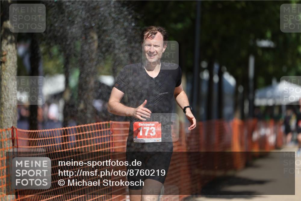07.09.2025 - 19. Norderstedt Triathlon Michael Strokosch http://msf.ph/oto/8760219 07.09.2025 12:53:16 Laufen 173 meine-sportfotos.de