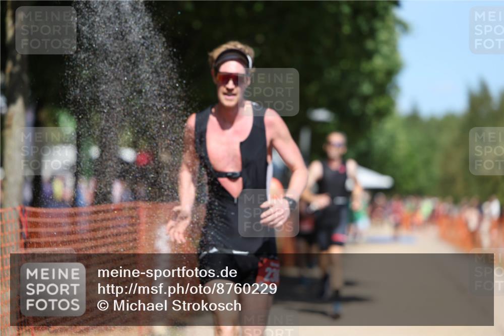 07.09.2025 - 19. Norderstedt Triathlon Michael Strokosch http://msf.ph/oto/8760229 07.09.2025 13:15:41 Laufen 236, 1252, 1297, 1337, 1366, 1391 meine-sportfotos.de