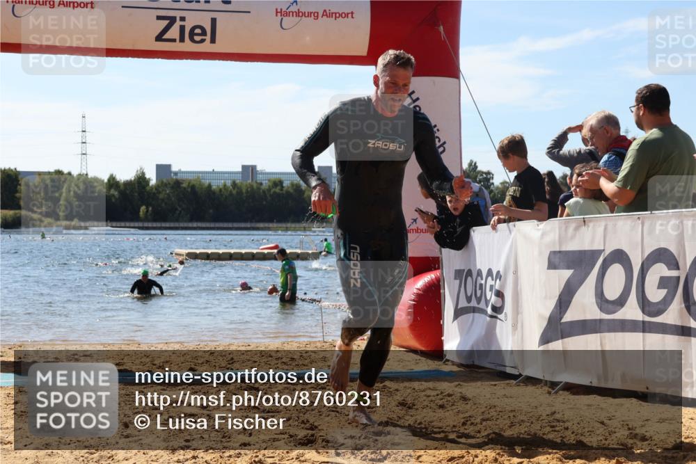 07.09.2025 - 19. Norderstedt Triathlon Luisa Fischer http://msf.ph/oto/8760231 07.09.2025 12:06:33 Schwimmen 1212 meine-sportfotos.de