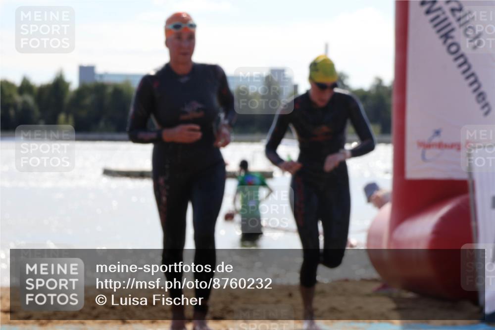 07.09.2025 - 19. Norderstedt Triathlon Luisa Fischer http://msf.ph/oto/8760232 07.09.2025 14:14:21 Schwimmen 1447, 1493, 1507 meine-sportfotos.de