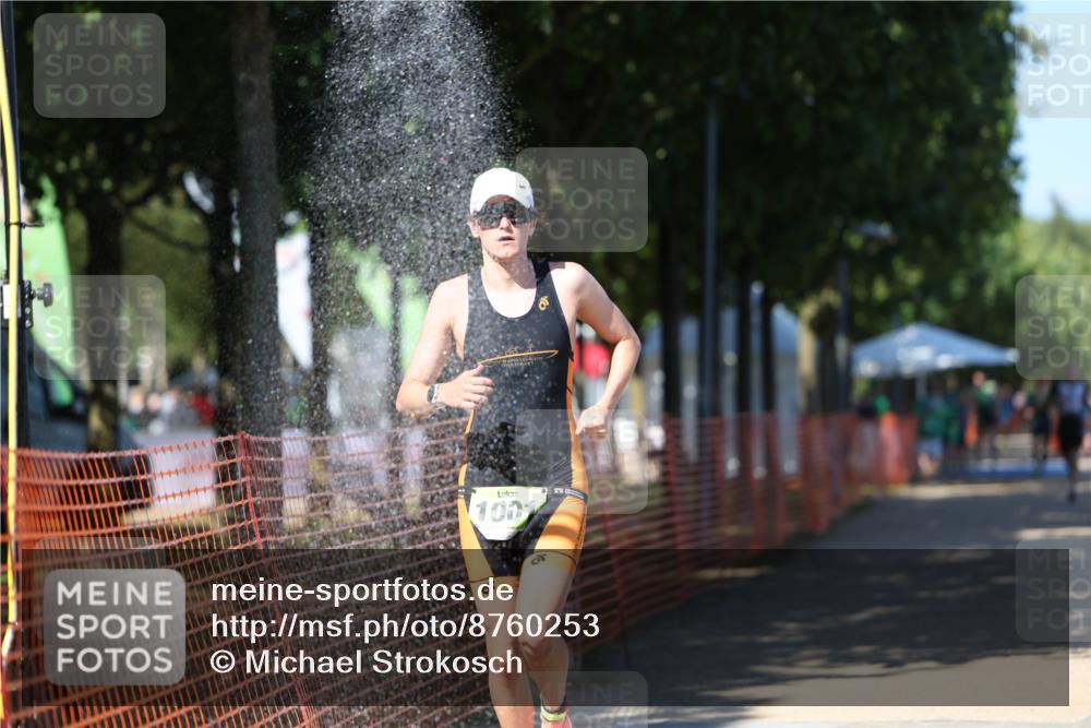 07.09.2025 - 19. Norderstedt Triathlon Michael Strokosch http://msf.ph/oto/8760253 07.09.2025 14:58:17 Laufen 1001, 1037 meine-sportfotos.de