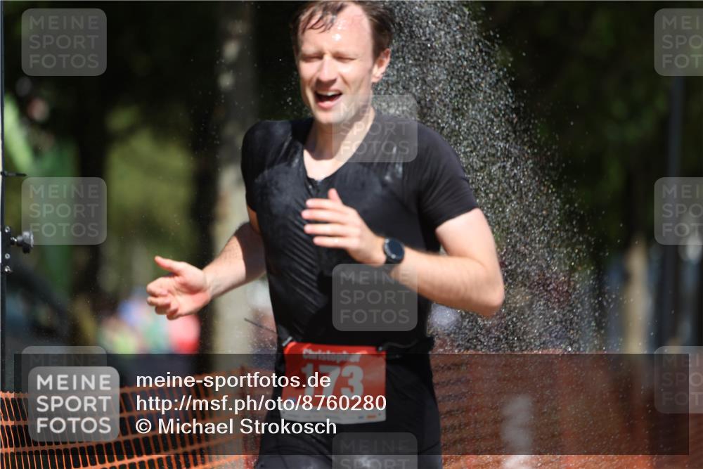 07.09.2025 - 19. Norderstedt Triathlon Michael Strokosch http://msf.ph/oto/8760280 07.09.2025 12:53:17 Laufen 173, 192 meine-sportfotos.de