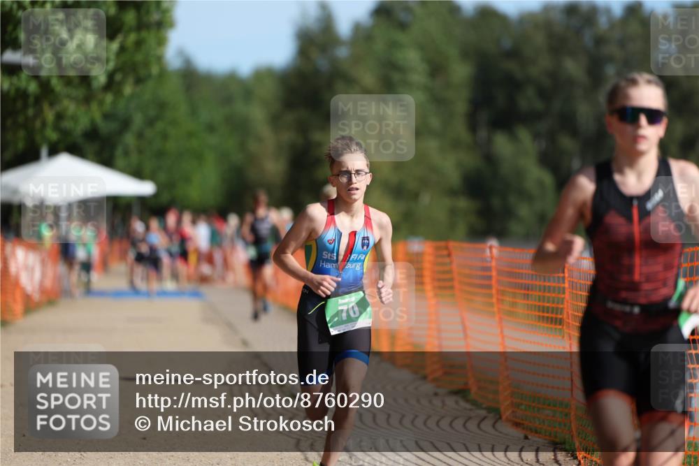 07.09.2025 - 19. Norderstedt Triathlon Michael Strokosch http://msf.ph/oto/8760290 07.09.2025 10:45:14 Laufen 70, 114, 682 meine-sportfotos.de