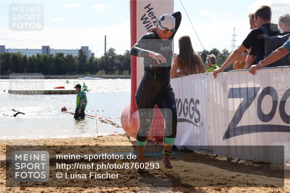 07.09.2025 - 19. Norderstedt Triathlon Luisa Fischer http://msf.ph/oto/8760293 07.09.2025 14:15:00 Schwimmen 917 meine-sportfotos.de