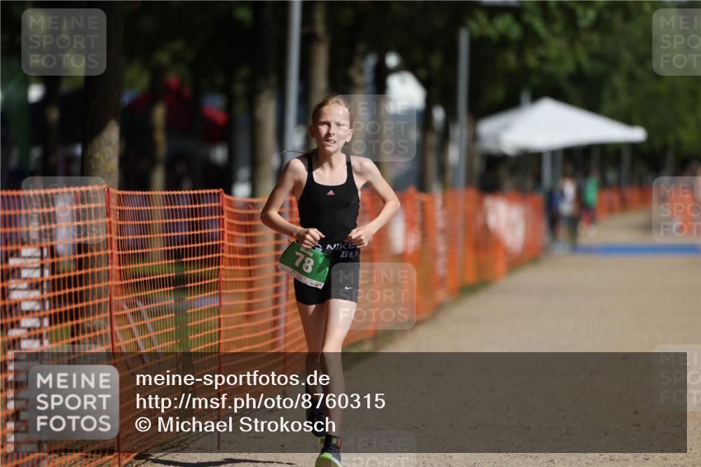 07.09.2025 - 19. Norderstedt Triathlon Michael Strokosch http://msf.ph/oto/8760315 07.09.2025 11:08:34 Laufen 78, 653 meine-sportfotos.de