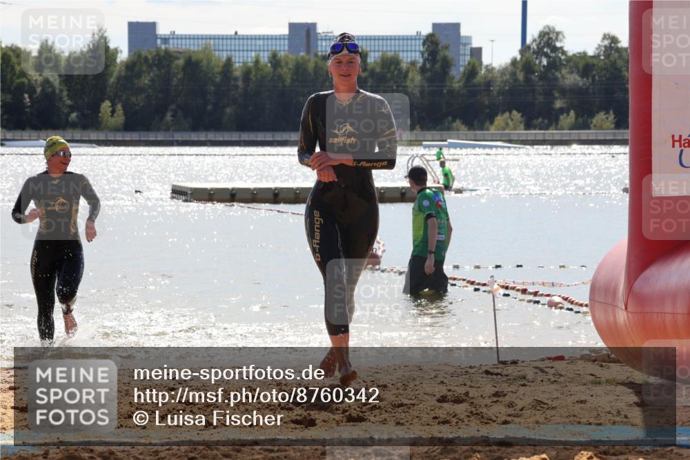 07.09.2025 - 19. Norderstedt Triathlon Luisa Fischer http://msf.ph/oto/8760342 07.09.2025 14:15:14 Schwimmen 452, 478, 1414 meine-sportfotos.de