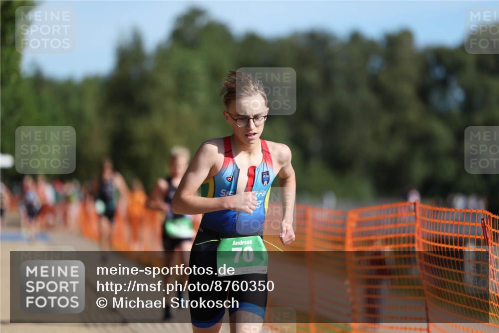 07.09.2025 - 19. Norderstedt Triathlon Michael Strokosch http://msf.ph/oto/8760350 07.09.2025 10:45:15 Laufen 70, 114, 682 meine-sportfotos.de