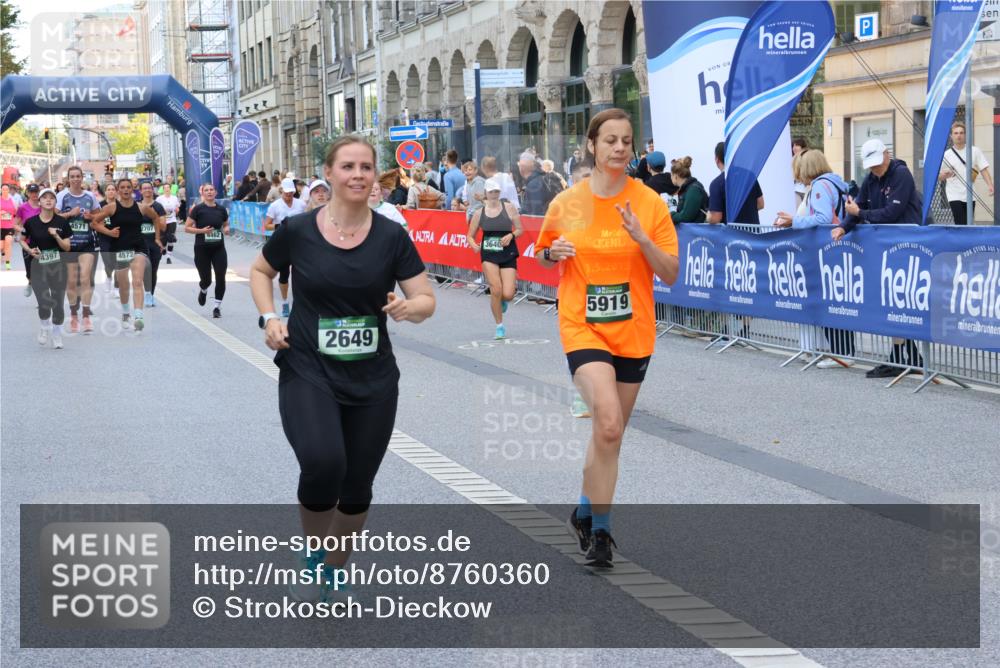 07.09.2025 - BARMER Alsterlauf Strokosch-Dieckow http://msf.ph/oto/8760360 07.09.2025 10:13:04 Ziel 2295, 2323, 2550, 3161, 3162, 3257, 3390, 3409, 3487, 3513, 3761, 3769, 3799, 3863, 3879, 3895, 4075, 4220, 4398, 5040, 5041, 5145, 5721, 5803, 5817, 5818, 6037, 6053, 6158, 8002, 8048 meine-sportfotos.de