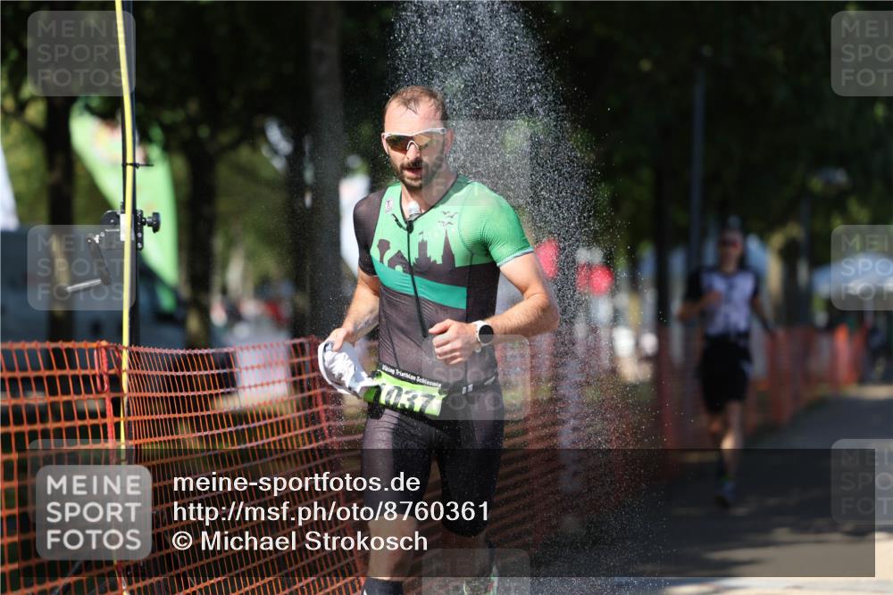 07.09.2025 - 19. Norderstedt Triathlon Michael Strokosch http://msf.ph/oto/8760361 07.09.2025 14:58:24 Laufen 965, 1037 meine-sportfotos.de