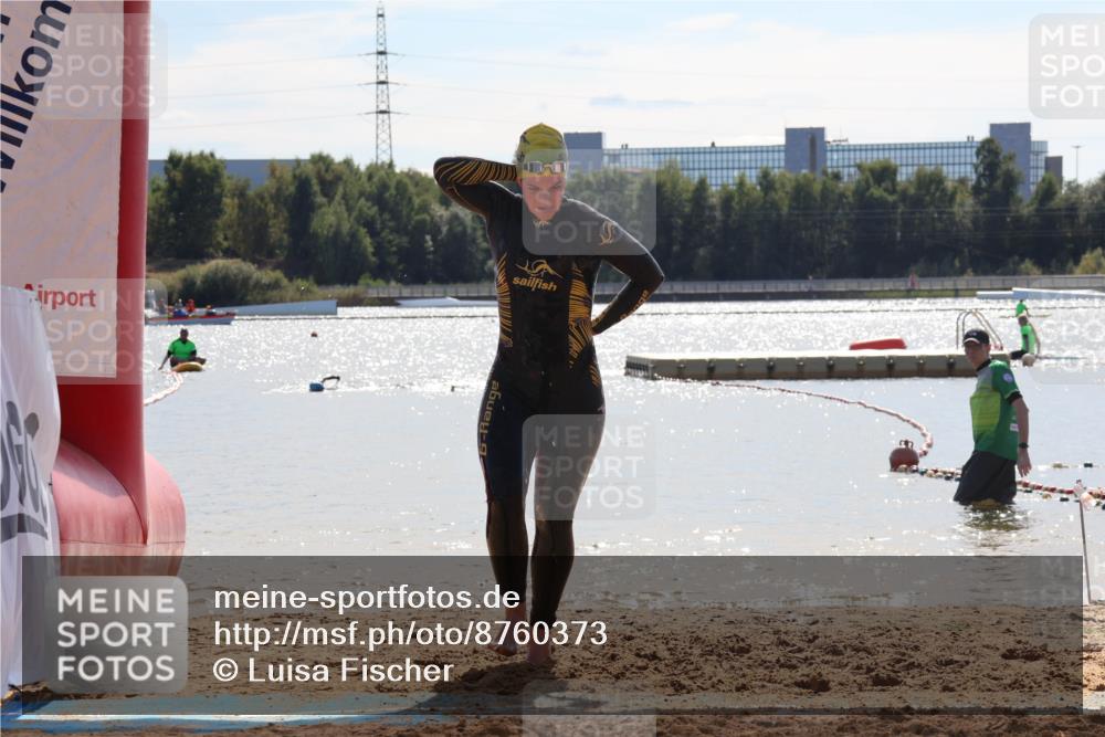 07.09.2025 - 19. Norderstedt Triathlon Luisa Fischer http://msf.ph/oto/8760373 07.09.2025 14:15:17 Schwimmen 452, 478, 1414 meine-sportfotos.de