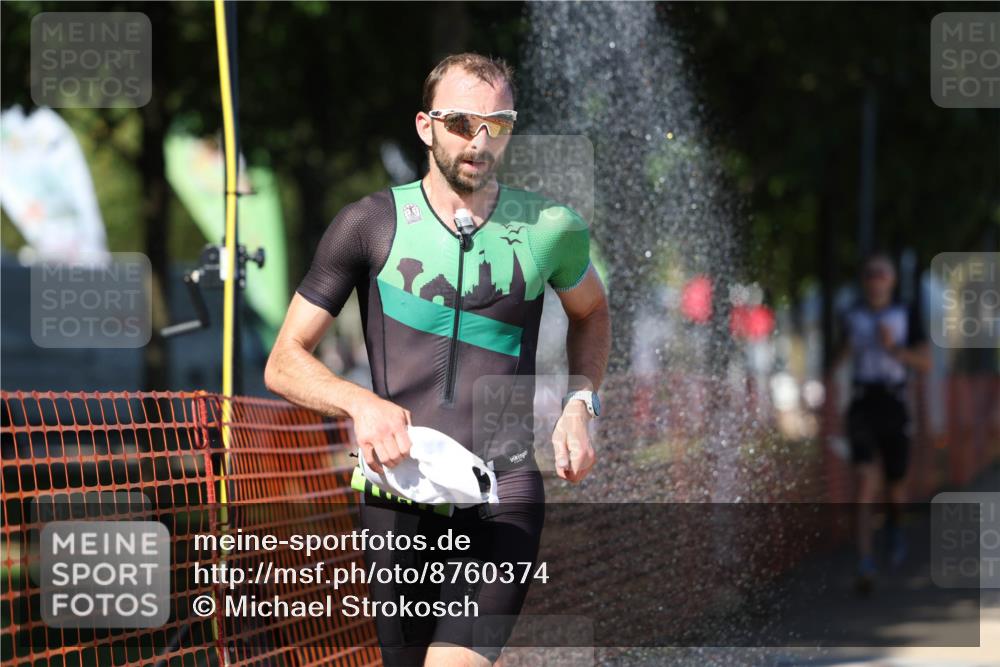 07.09.2025 - 19. Norderstedt Triathlon Michael Strokosch http://msf.ph/oto/8760374 07.09.2025 14:58:24 Laufen 965, 1037 meine-sportfotos.de