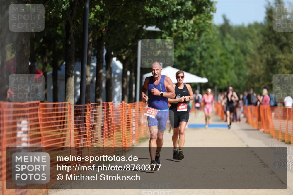 07.09.2025 - 19. Norderstedt Triathlon Michael Strokosch http://msf.ph/oto/8760377 07.09.2025 12:07:09 Laufen 821, 845 meine-sportfotos.de