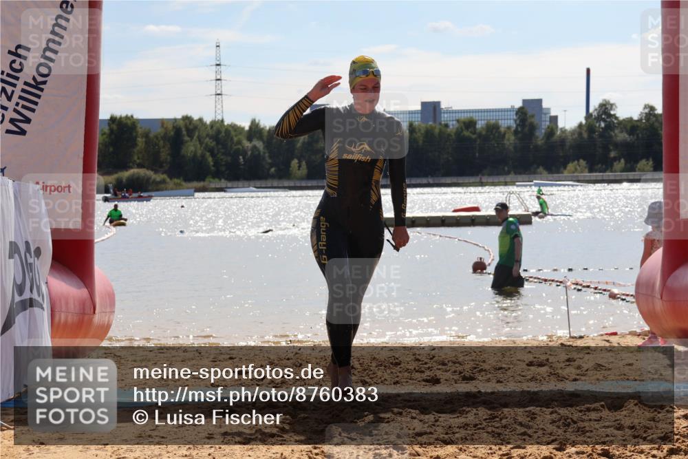 07.09.2025 - 19. Norderstedt Triathlon Luisa Fischer http://msf.ph/oto/8760383 07.09.2025 14:15:17 Schwimmen 452, 478, 1414 meine-sportfotos.de