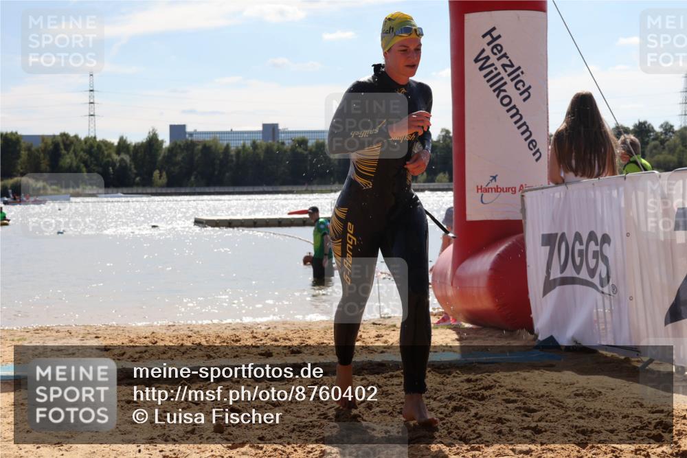 07.09.2025 - 19. Norderstedt Triathlon Luisa Fischer http://msf.ph/oto/8760402 07.09.2025 14:15:18 Schwimmen 452, 478, 1414 meine-sportfotos.de