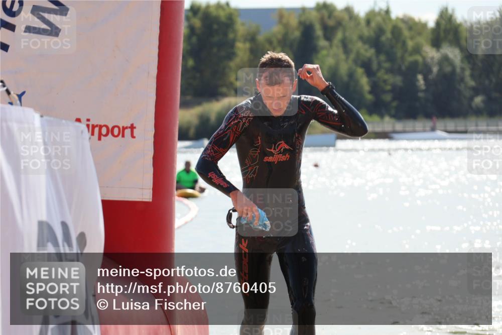 07.09.2025 - 19. Norderstedt Triathlon Luisa Fischer http://msf.ph/oto/8760405 07.09.2025 14:16:00 Schwimmen 444, 1506 meine-sportfotos.de