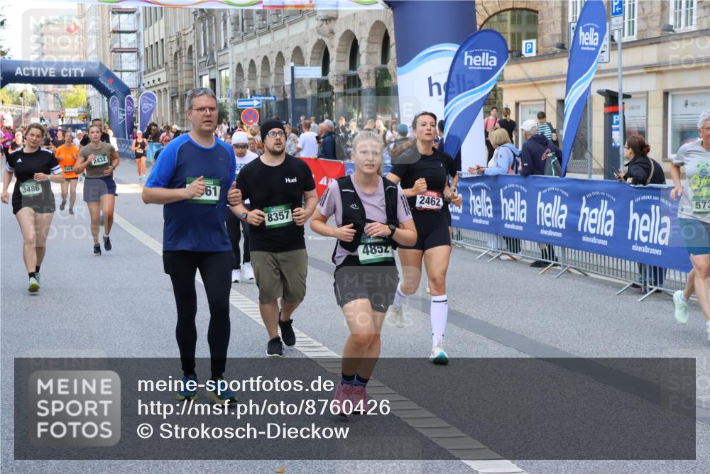 07.09.2025 - BARMER Alsterlauf Strokosch-Dieckow http://msf.ph/oto/8760426 07.09.2025 10:12:56 Ziel 2080, 2289, 2323, 2550, 2659, 2660, 3012, 3013, 3125, 3161, 3162, 3217, 3257, 3390, 3409, 3487, 3761, 3799, 3863, 3895, 4075, 4220, 4398, 5040, 5041, 5386, 5721, 5731, 5803, 5817, 5818, 5974, 5975, 6053, 8002, 8048 meine-sportfotos.de