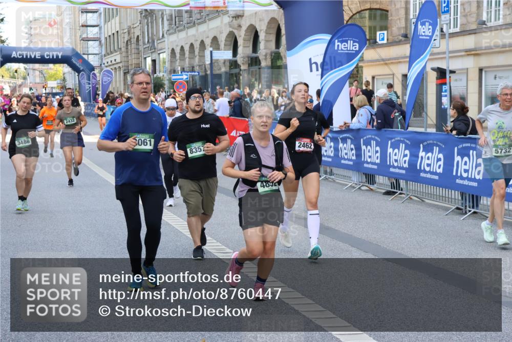 07.09.2025 - BARMER Alsterlauf Strokosch-Dieckow http://msf.ph/oto/8760447 07.09.2025 10:12:56 Ziel 2080, 2289, 2323, 2550, 2659, 2660, 3012, 3013, 3125, 3161, 3162, 3217, 3257, 3390, 3409, 3487, 3761, 3799, 3863, 3895, 4075, 4220, 4398, 5040, 5041, 5386, 5721, 5731, 5803, 5817, 5818, 5974, 5975, 6053, 8002, 8048 meine-sportfotos.de