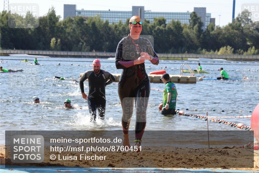 07.09.2025 - 19. Norderstedt Triathlon Luisa Fischer http://msf.ph/oto/8760451 07.09.2025 12:06:59 Schwimmen 283, 1396 meine-sportfotos.de