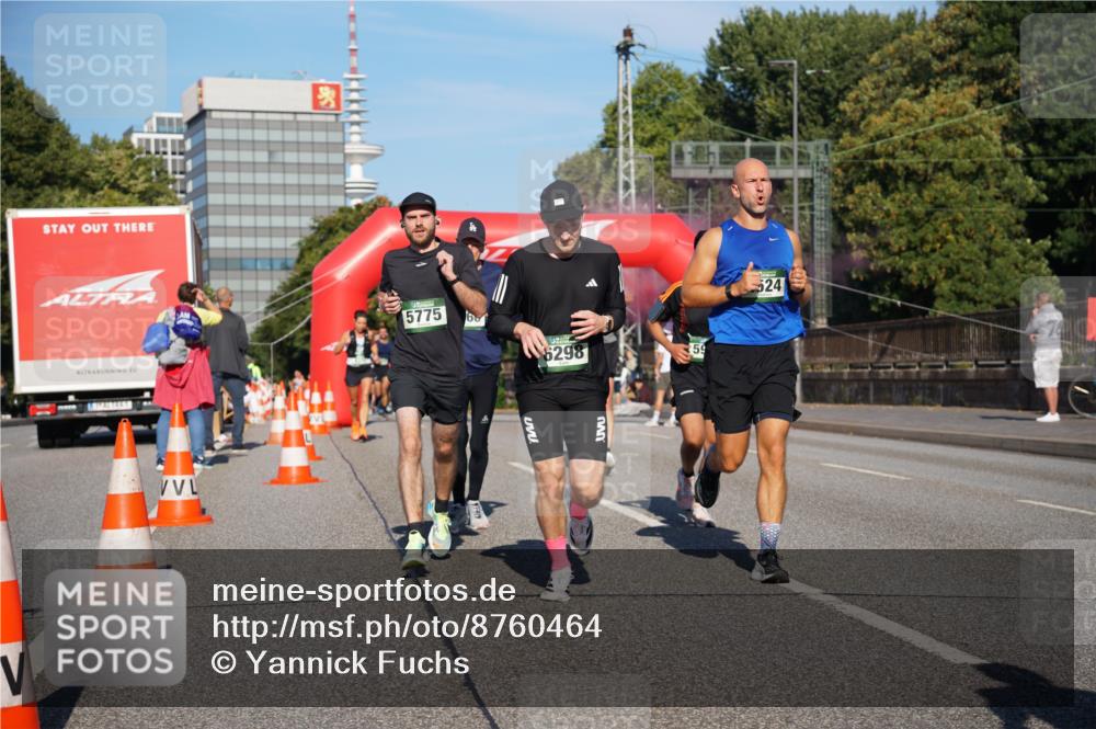 07.09.2025 - BARMER Alsterlauf Yannick Fuchs http://msf.ph/oto/8760464 07.09.2025 09:40:11 Laufen 5775, 60, 6298, 59, 524 meine-sportfotos.de