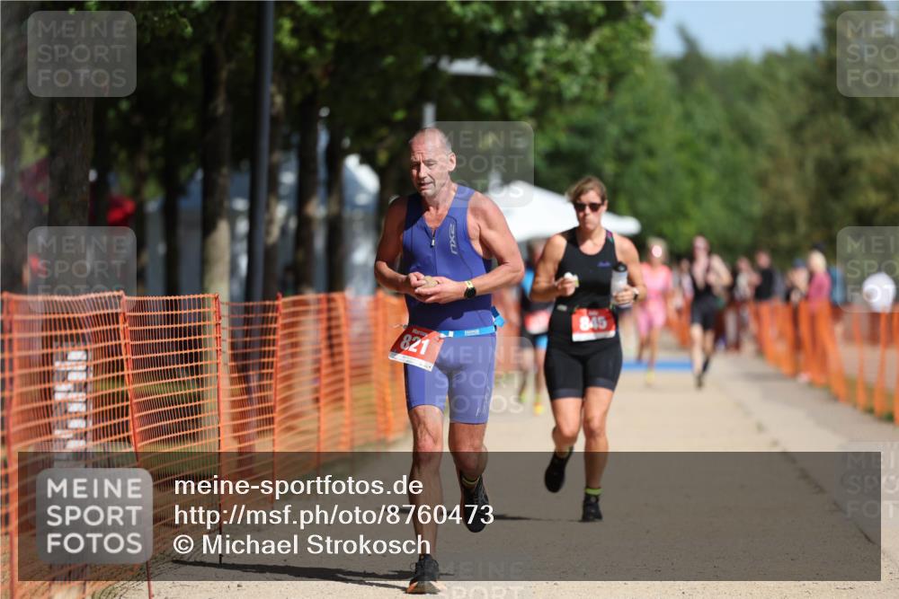 07.09.2025 - 19. Norderstedt Triathlon Michael Strokosch http://msf.ph/oto/8760473 07.09.2025 12:07:12 Laufen 821, 845 meine-sportfotos.de