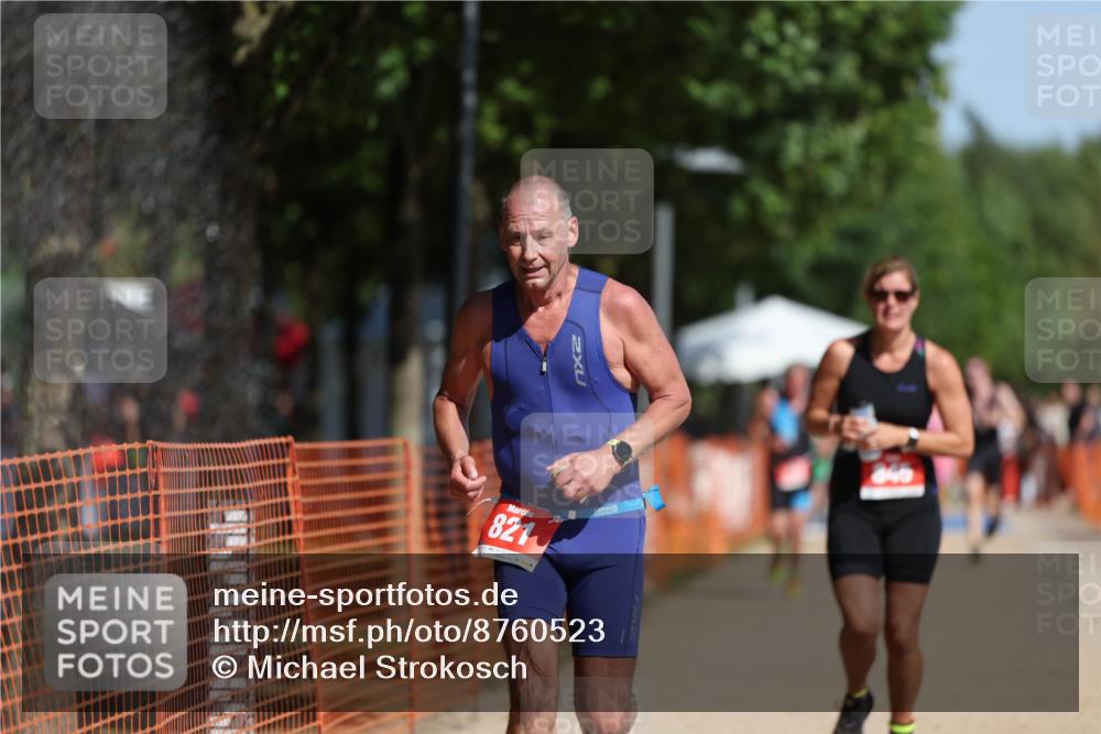 07.09.2025 - 19. Norderstedt Triathlon Michael Strokosch http://msf.ph/oto/8760523 07.09.2025 12:07:13 Laufen 821, 845 meine-sportfotos.de
